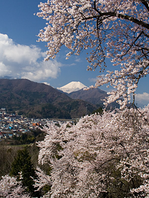 2012年4月18日の富士山写真