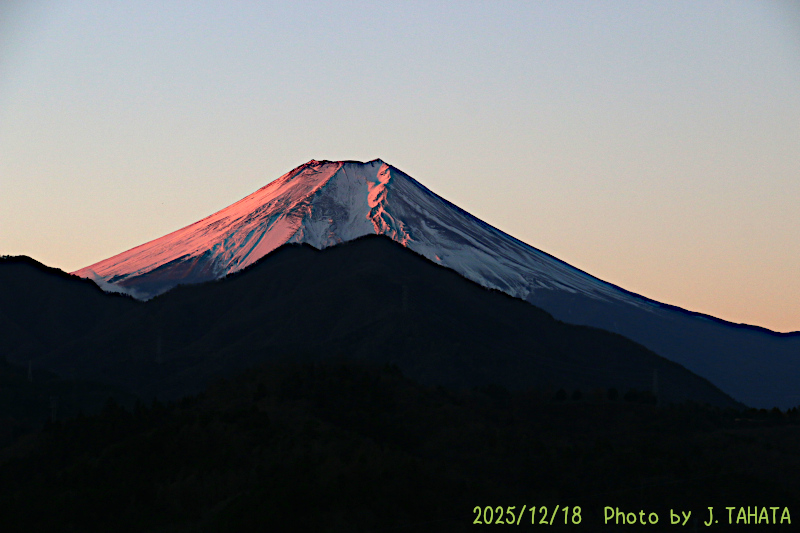 2025年12月18日の富士山写真